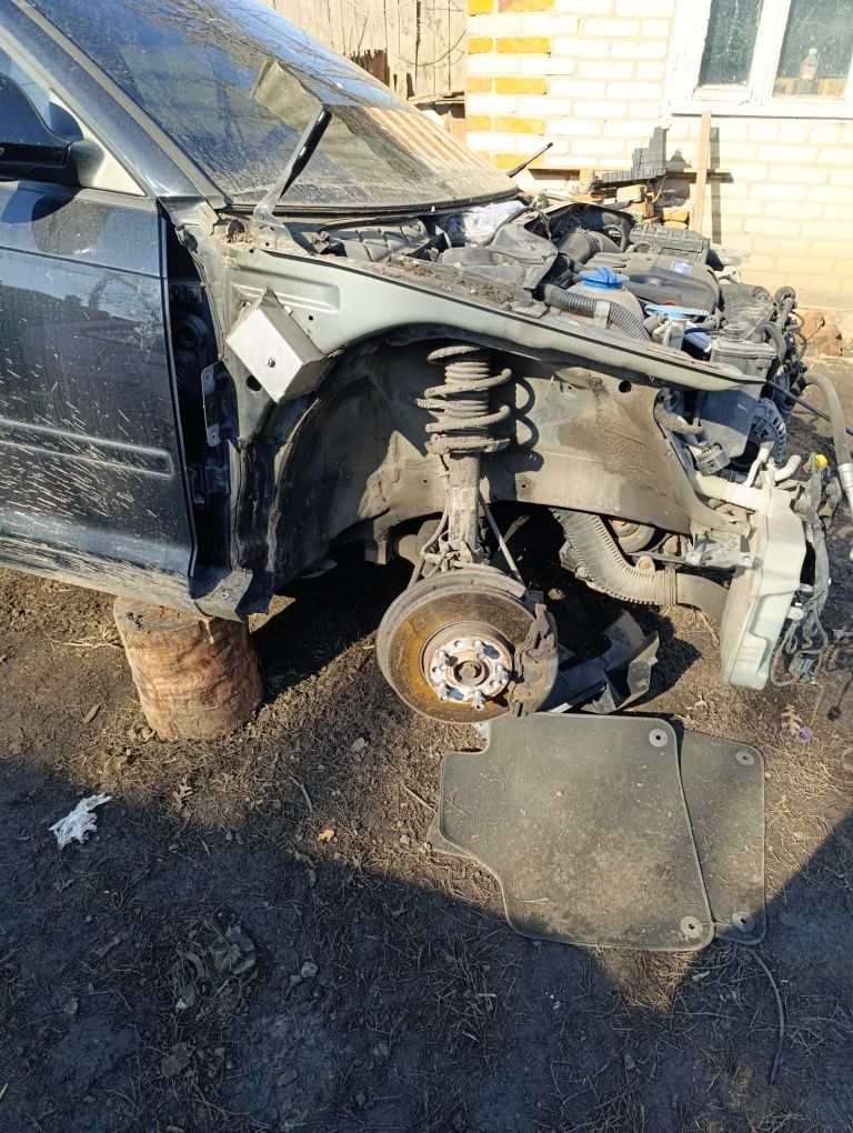 Продам audi a3 8p по запчастям 2,0TFSI