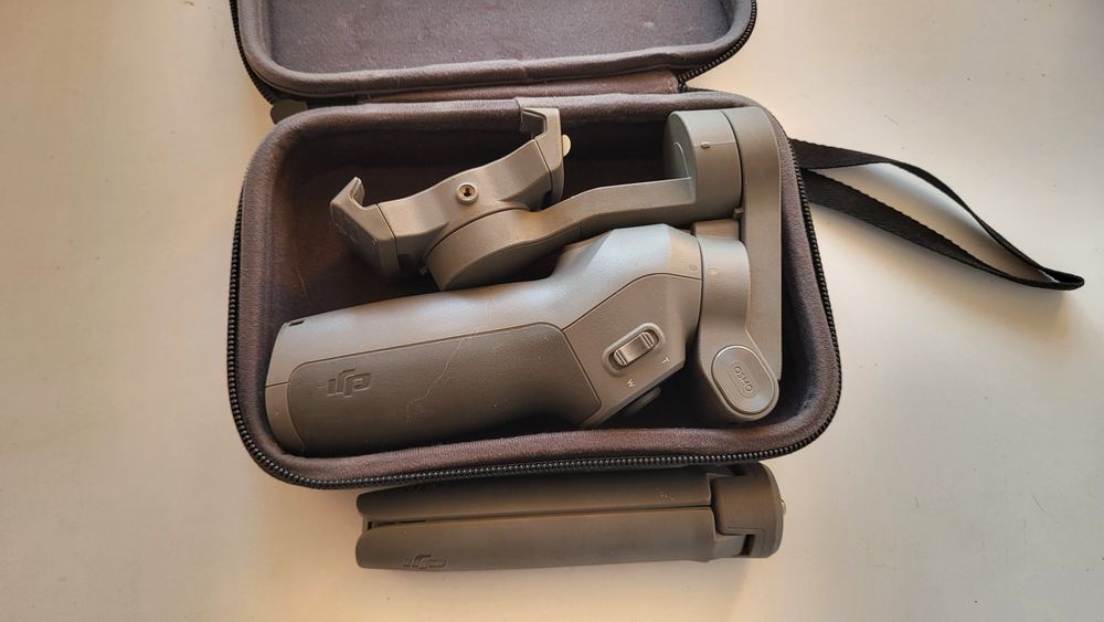 Электронный стедикам для телефона  DJI Osmo mobile 3

2 700 грн.