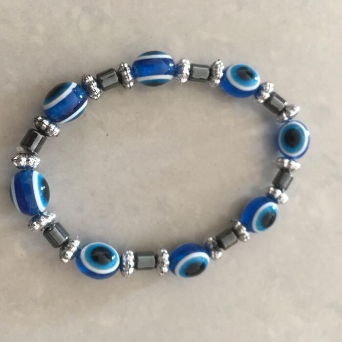 Pulseiras e fios