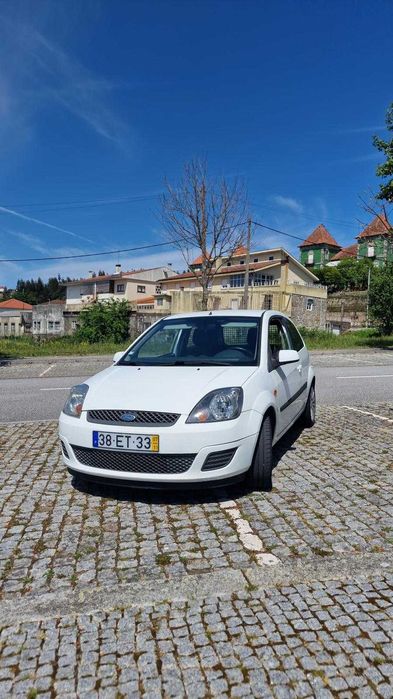 Ford Fiesta Van Diesel – Muito Bem Estimado