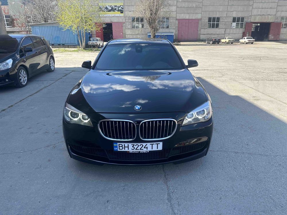 Продам BMW 740 Li