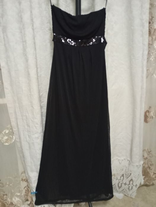 Продам праздничное платье б/у