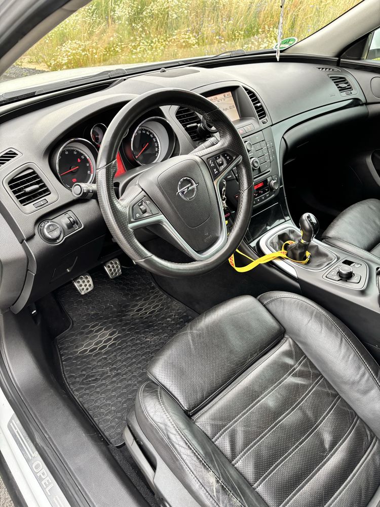 Opel Insignia 1.6 turbobenzyna