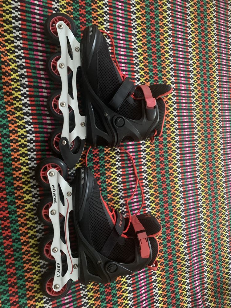 Vendo para juntar  dinheiro numero do patins 44