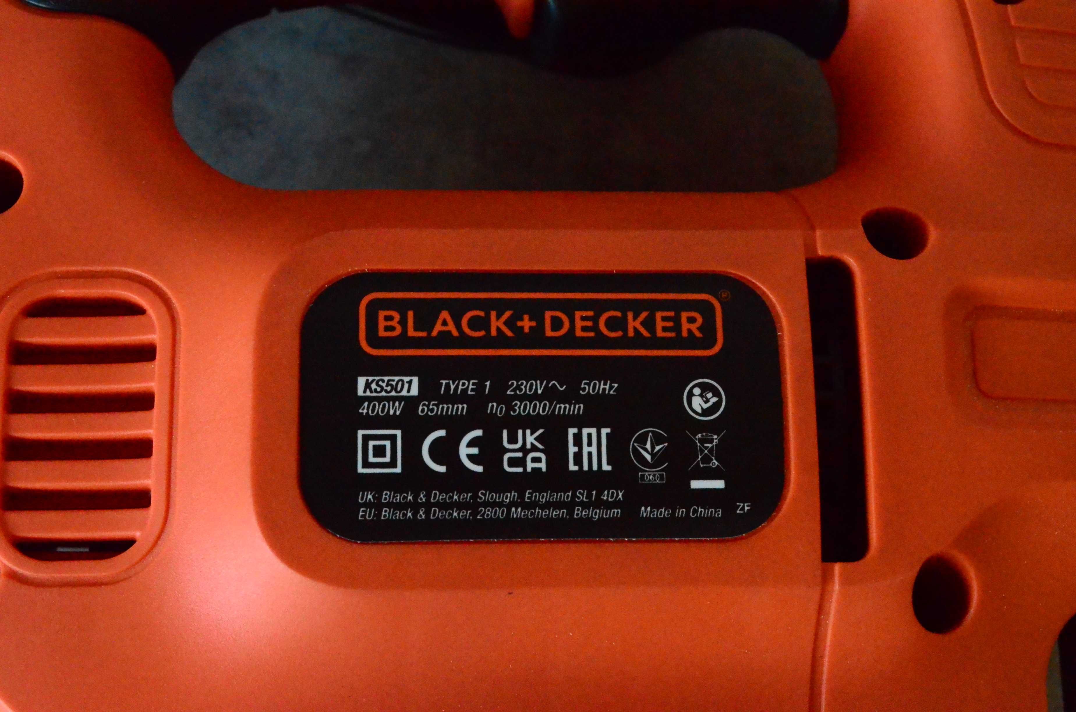 Wyrzynarka Black&Decker 400 W zasilanie sieciowe
