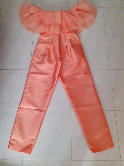 Macacão Cor Salmão ( Marca CAÏO)  C/ Novo