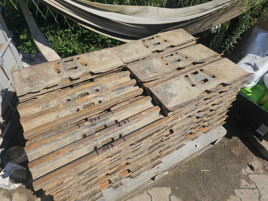 Płyty gąsienicy klepki Volvo Liebher jak nowe klepka