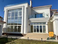 Новый дом панорама моря Королевские Сады первая линия