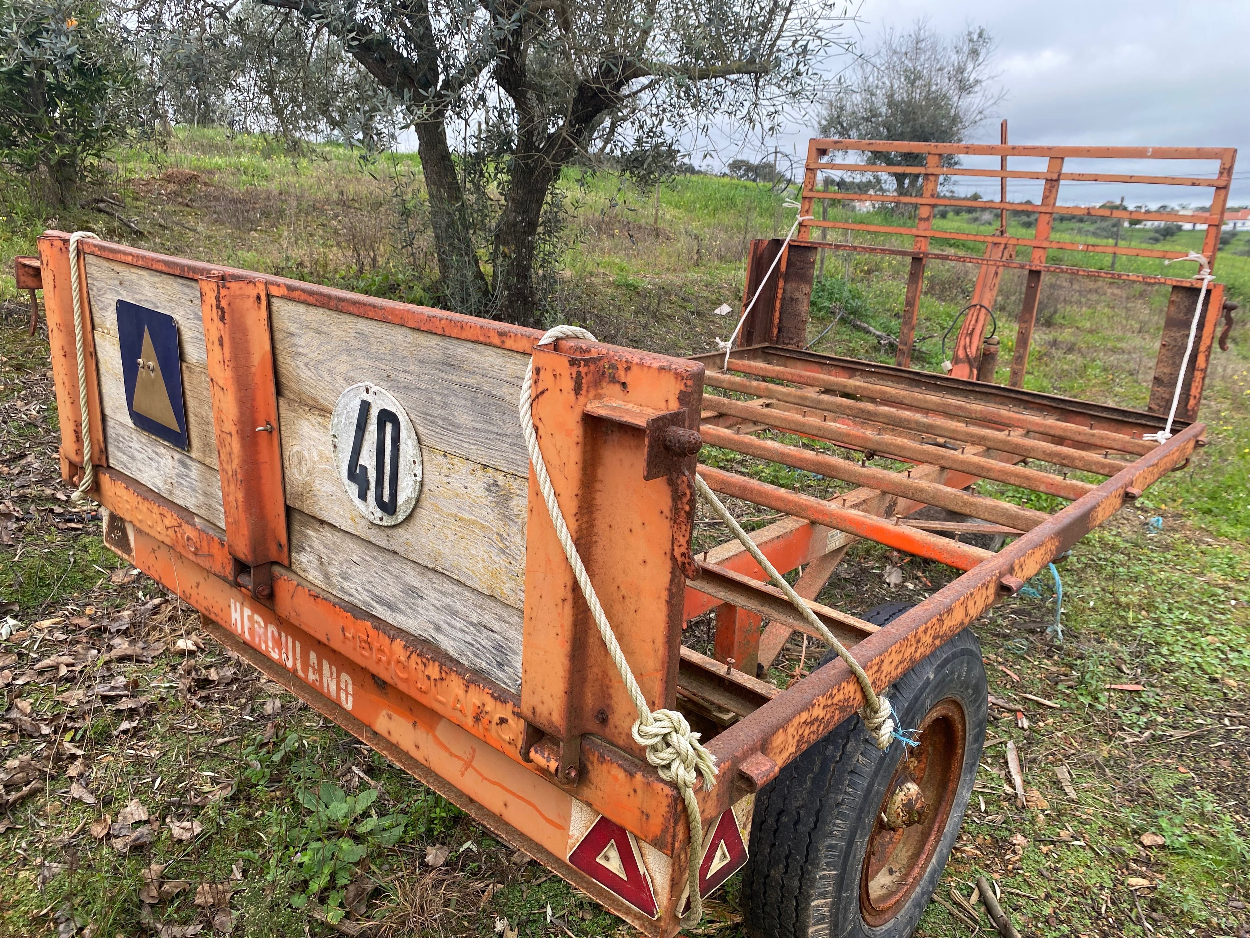 Tomix turbina e Reboque