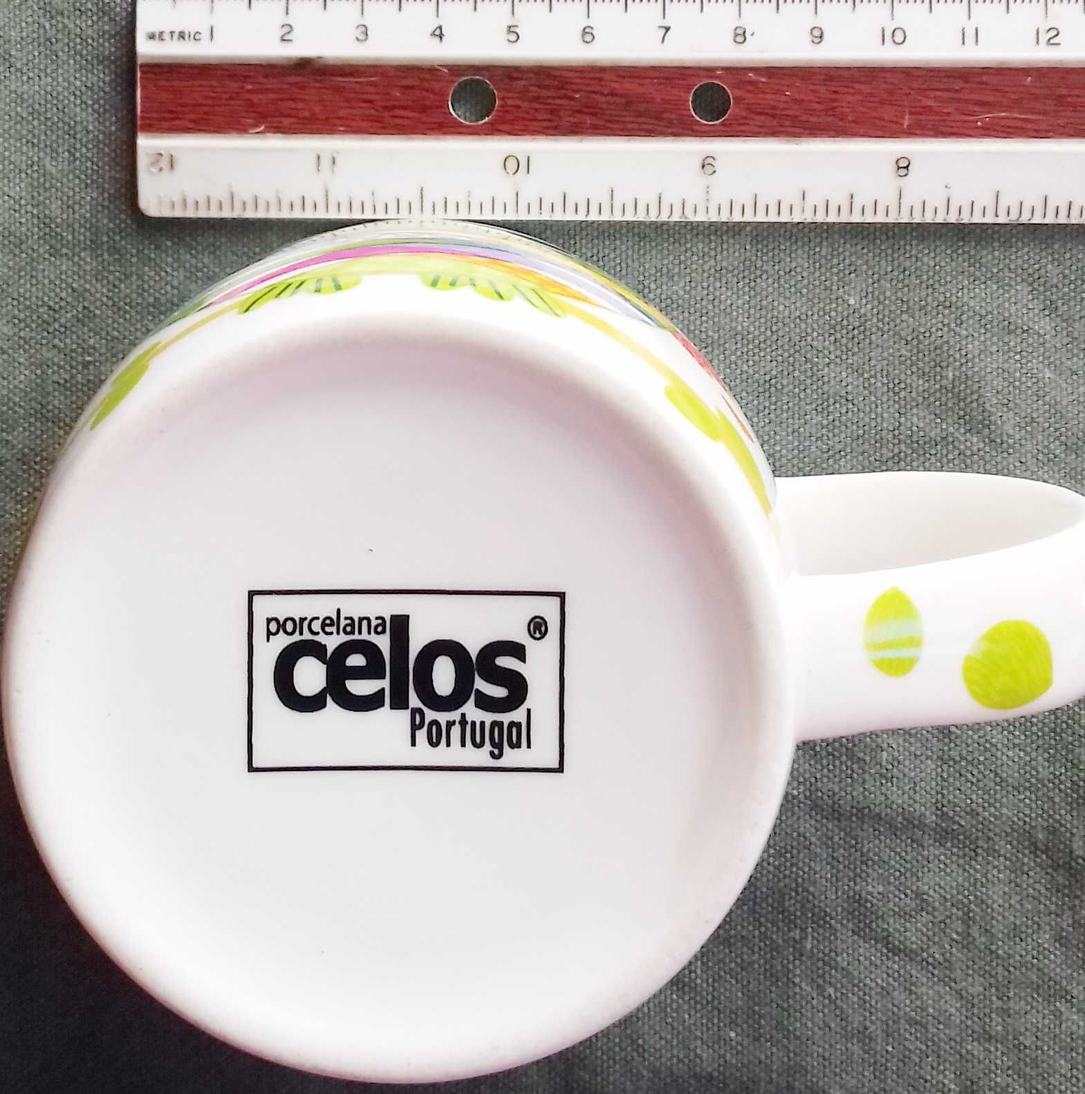 Porcelana Caneca  grande "CELOS" Mocho