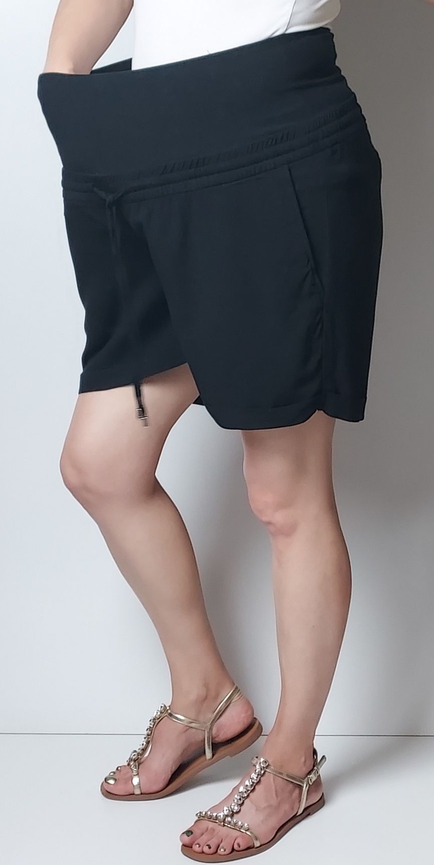 H&M MAMA_czarne ciążowe spodenki_46/3XL