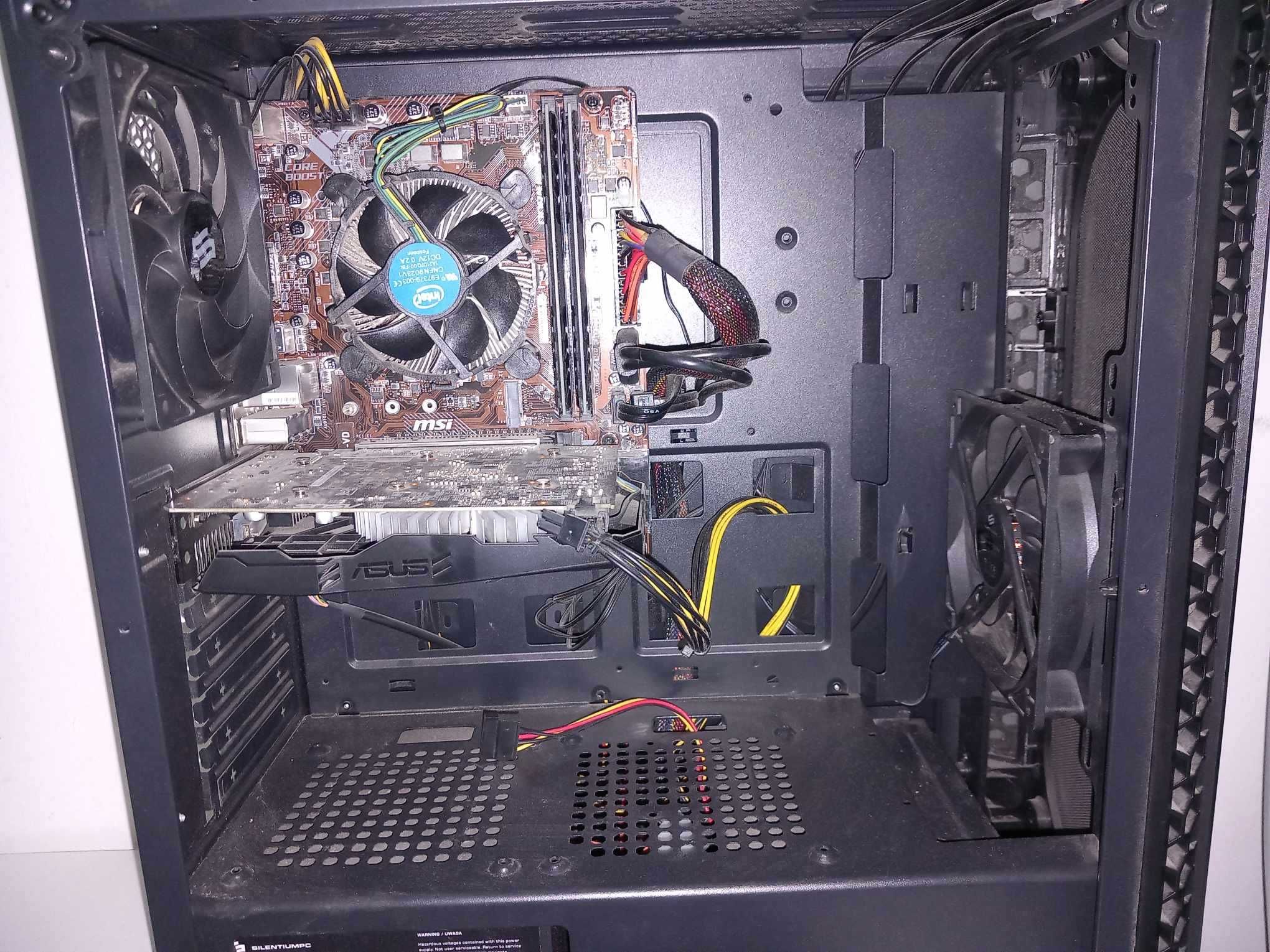 Komputer stacjonarny SHIRU 7200 + Monitor LG 24GM79G