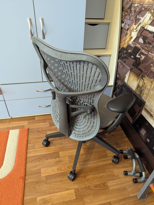 Herman Miller Mirra 2 | Ергономічне крісло | Сітка