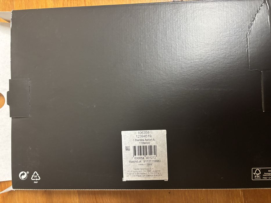 Avental barista e stencil nespresso
