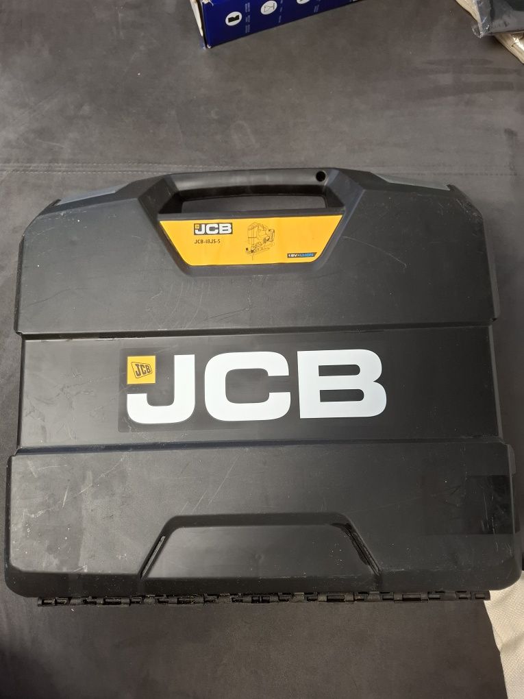 Walizka na wyrzynarkę JCB-18JS-5