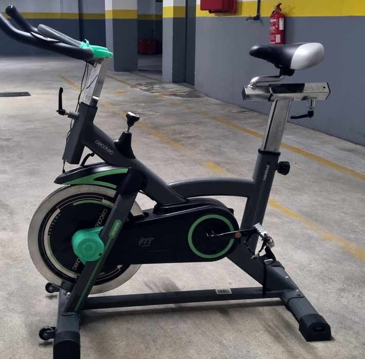 Bicicleta de Spinning Cecotec