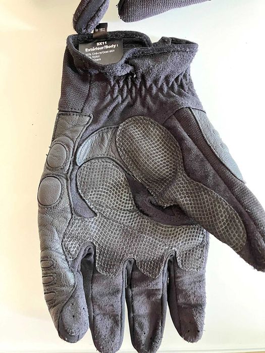 Luvas Moto M/V Bering