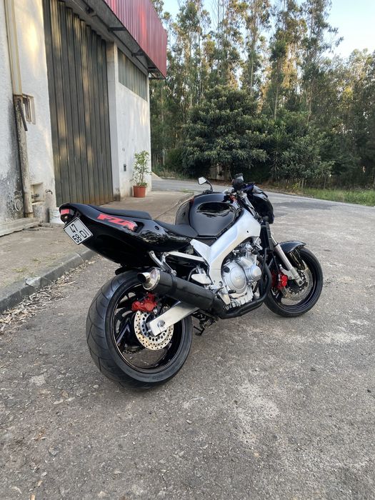 Yamaha FZR 600R