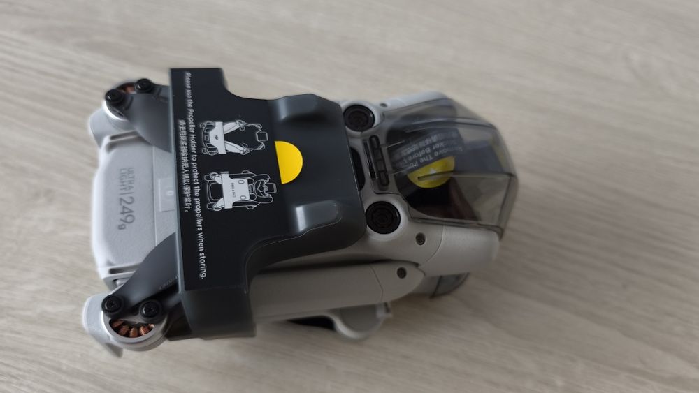 DJI Mini 4 Pro NOWY z DJI Care na 2 lata, filtrami i walizką