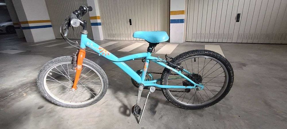Bicicleta para crianças 6-8 anos + capacete