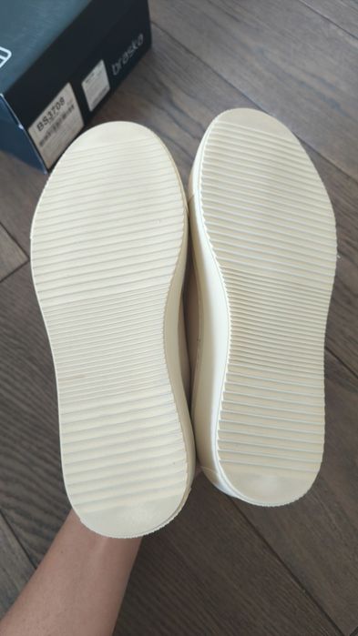 BRASKA - Нові шкіряні жіночі кеди кросівки туфлі Браска (р.37)