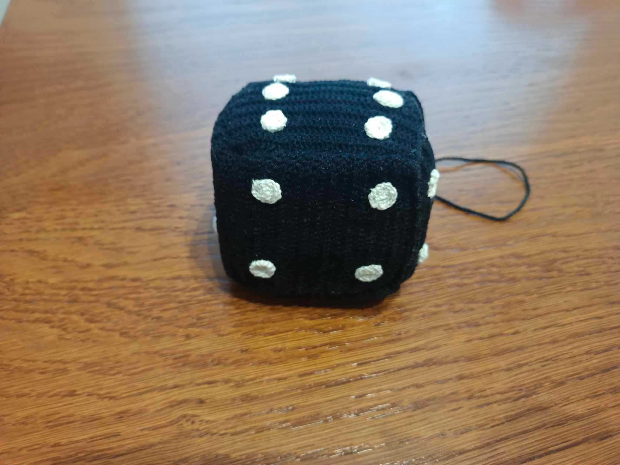 Kostka 3D na szydełku