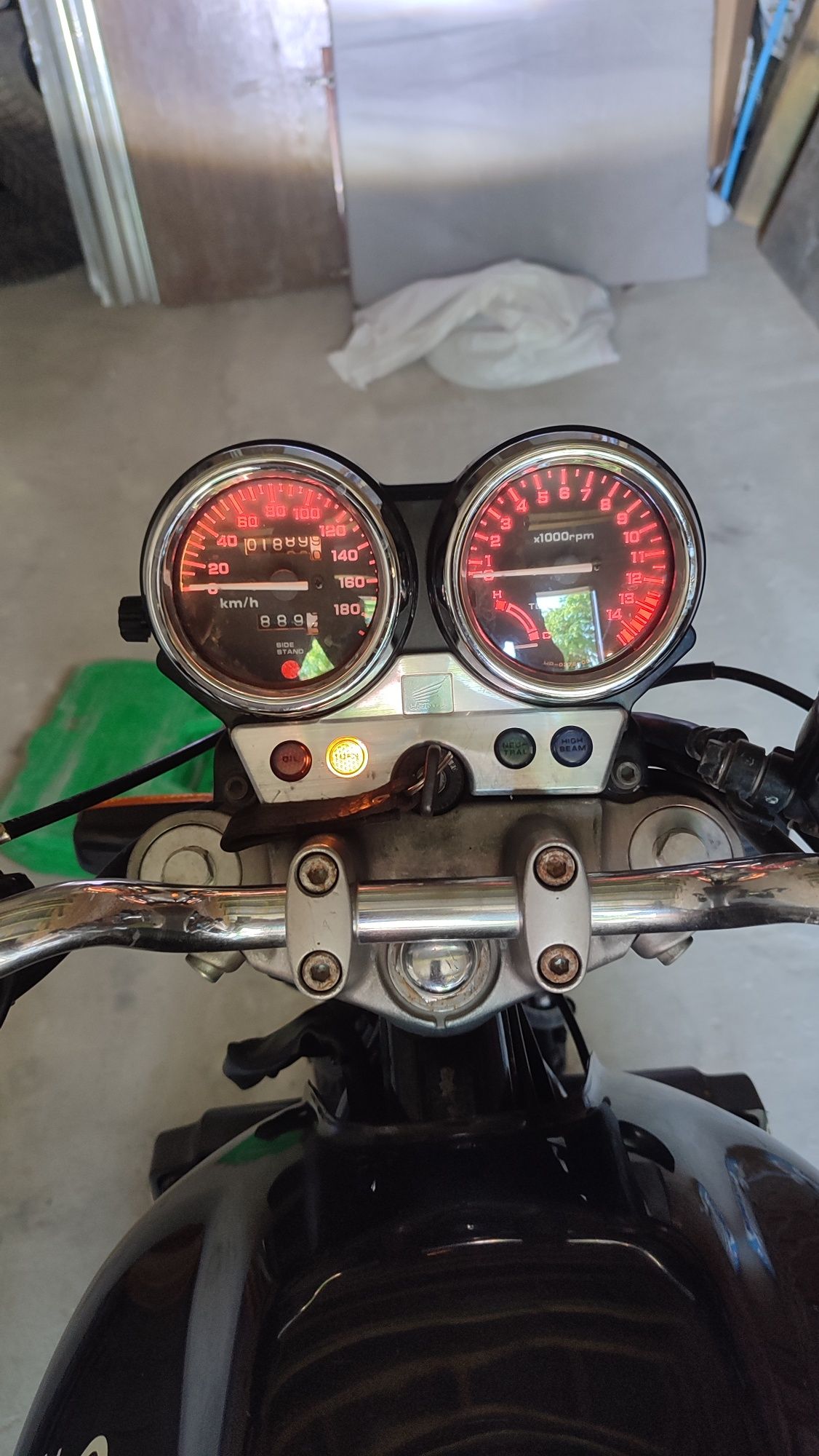 Honda sb400sf з доками