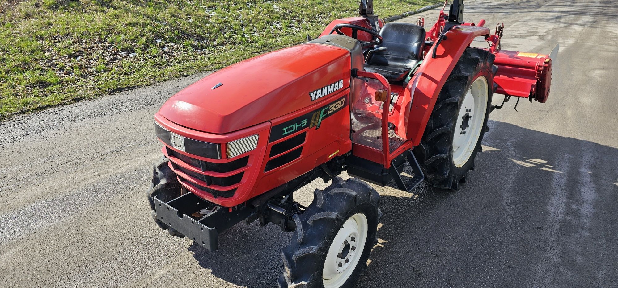 Міні трактор Yanmar AF330