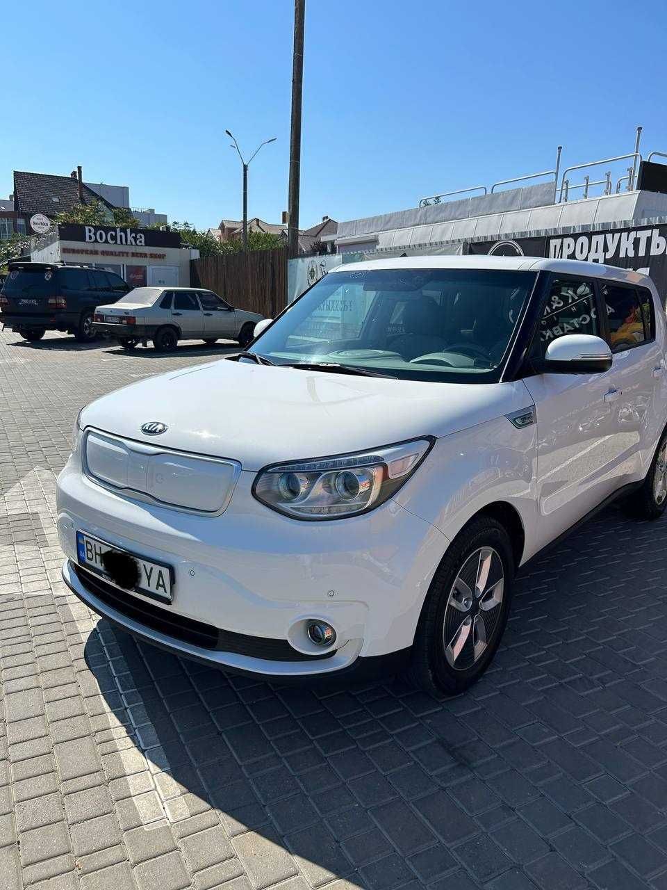 Продам KIA SOUL 2018 года, электро