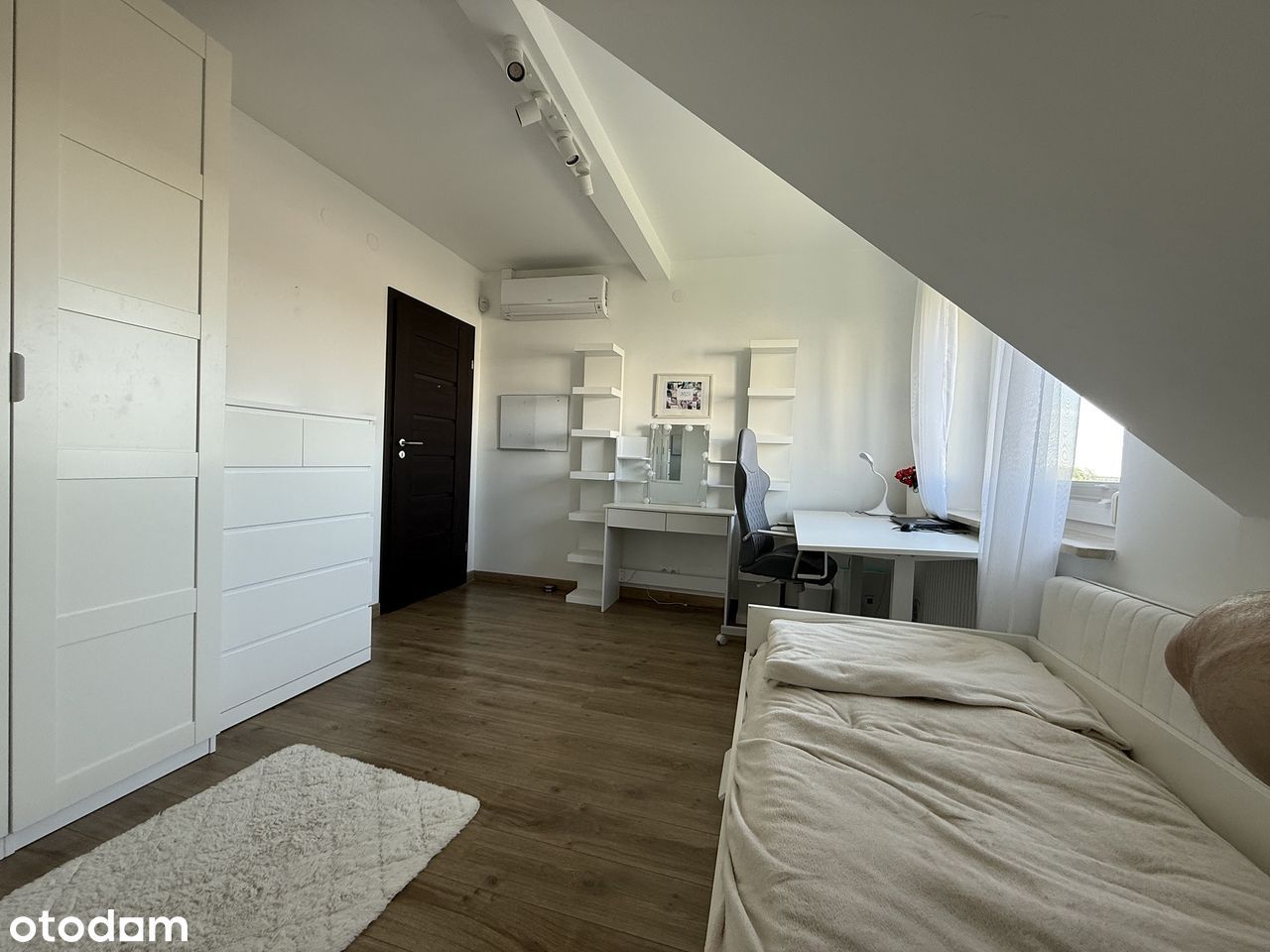 Zamienie gm. Lesznowola | Dom 161 m² | Fotowoltaika | Bezpośrednio