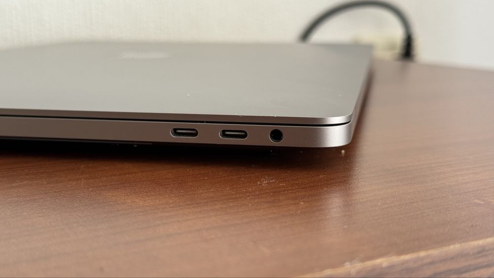 MacBook Pro 2019 16" 16/512 (можливий обмін)