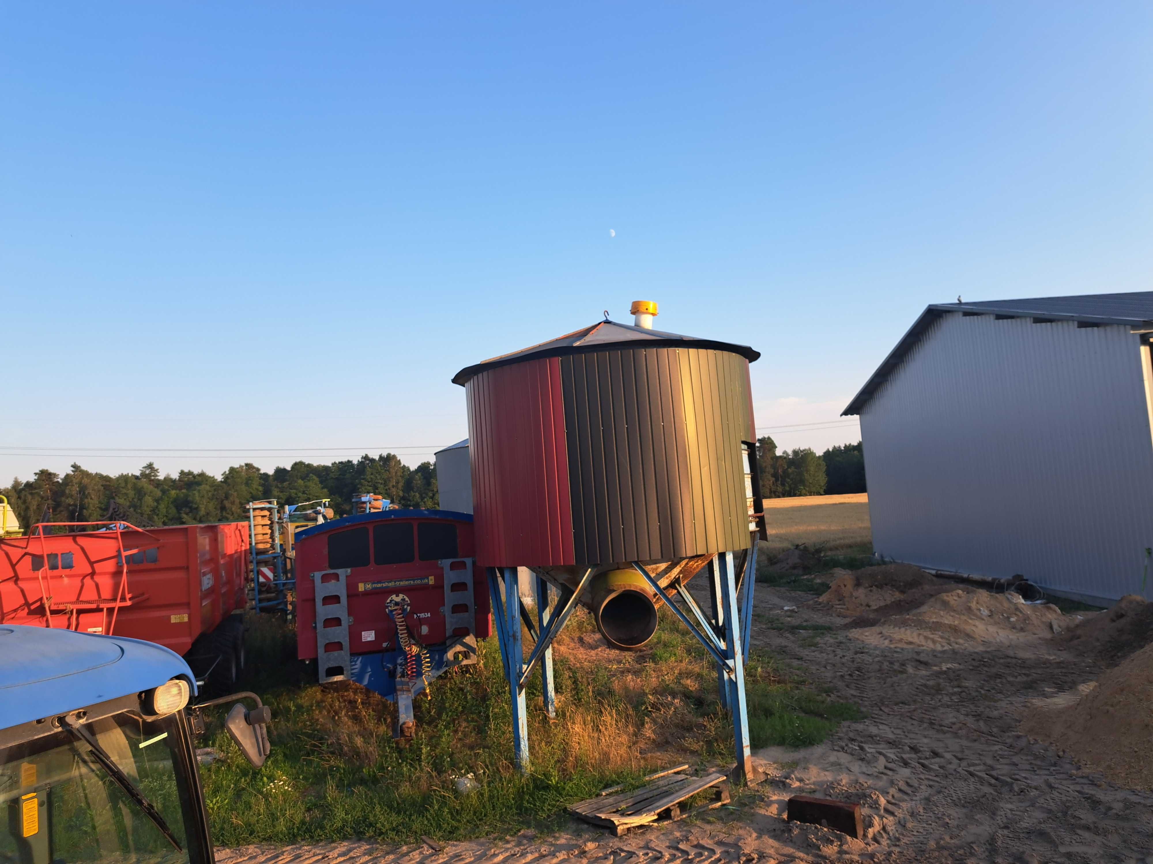 Silos perforowany Petkus  35 ton z dosuszaniem rybia łuska