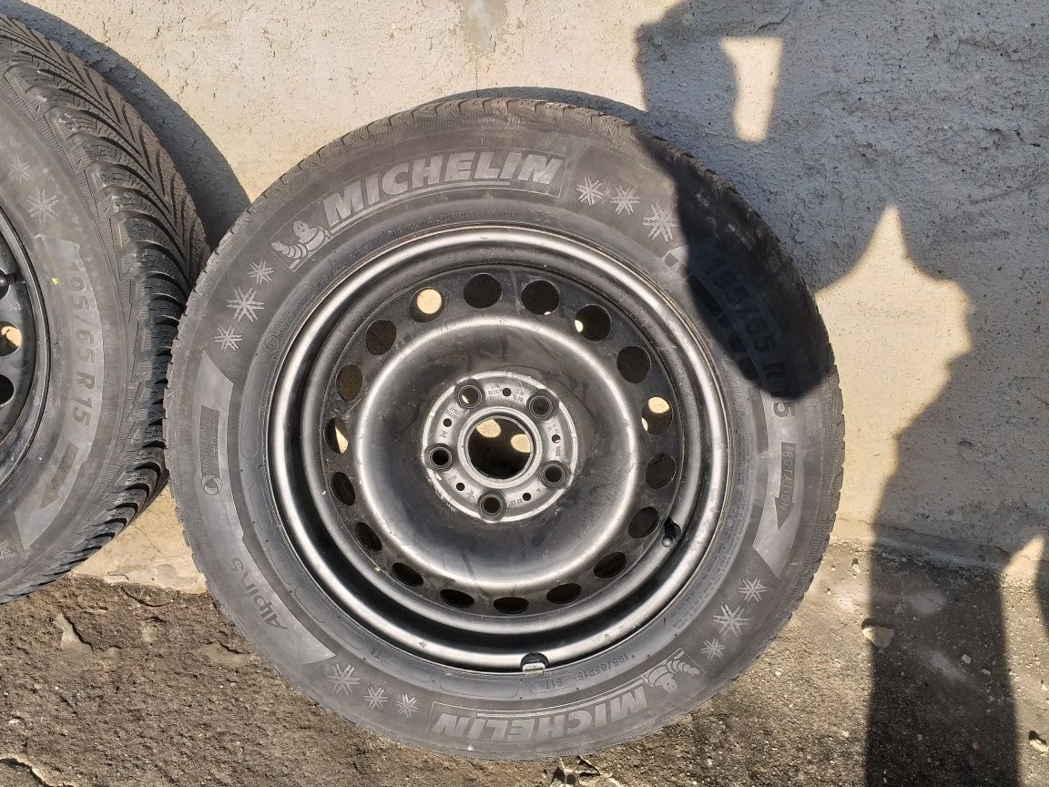 Зимові шини 195/65 r15 vw