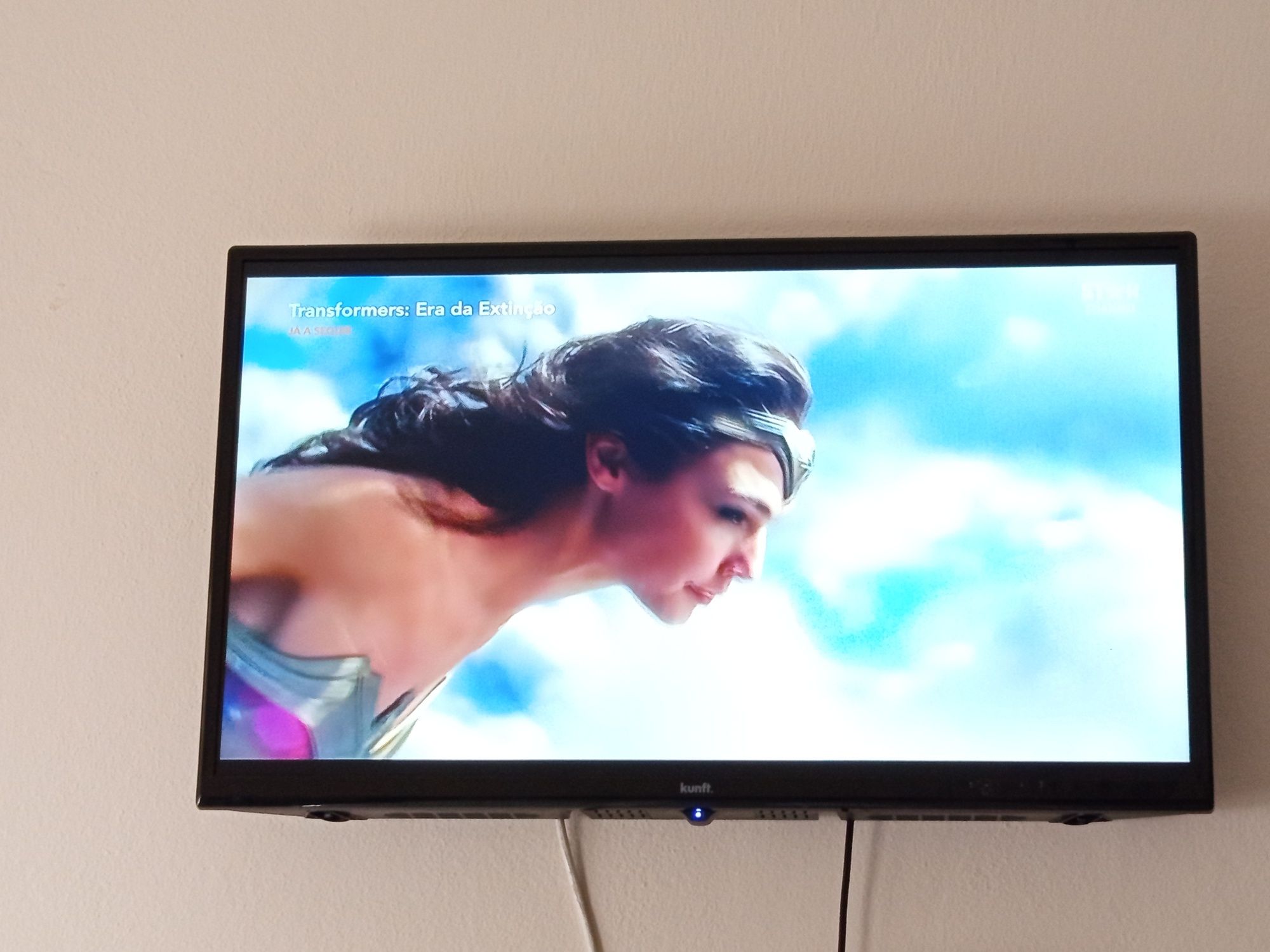 TV Kunft em ótimo estado