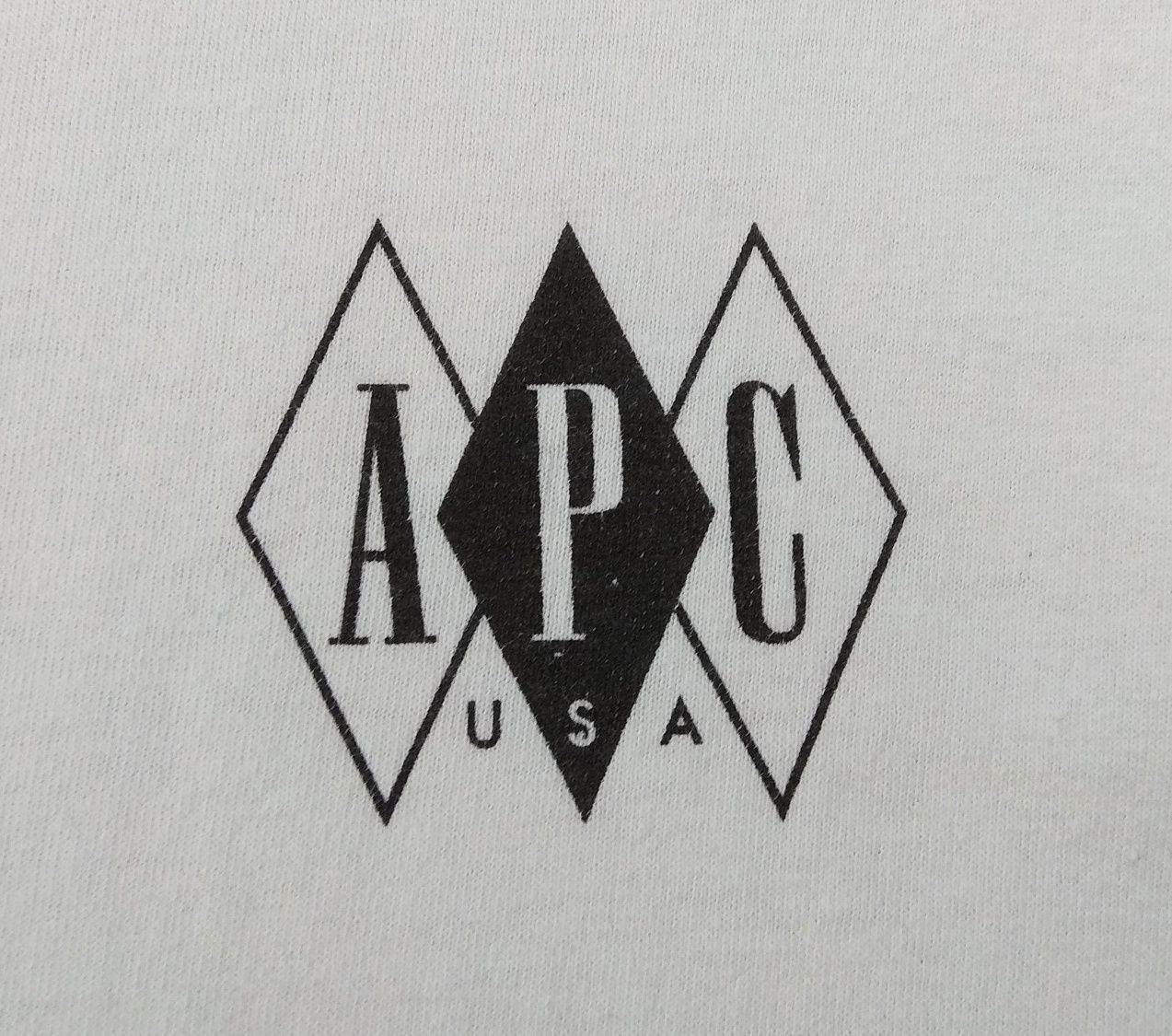 A.P.C. футболка made in USA оригінал S