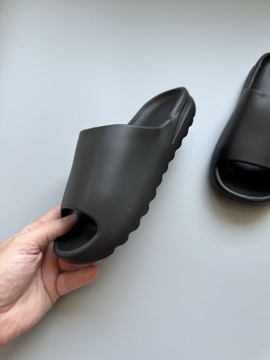 Шлепки Адидас / Слайди / Сланці Адідас / Шльопанці Adidas Yeezy Slide
