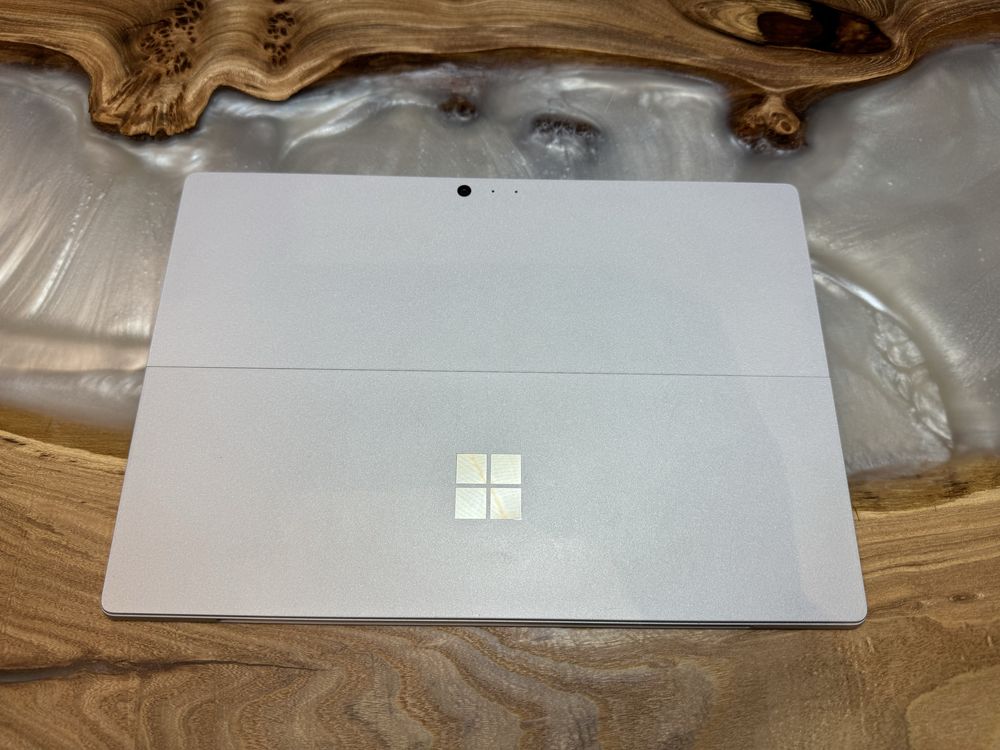 Microsoft Surface Pro 5 i7/16/512/Iris Plus 640/W10Pro /Used
