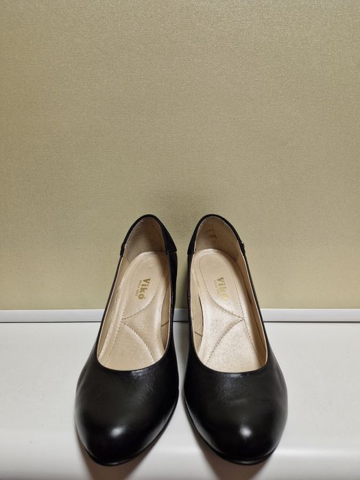 Женские кожаные туфли