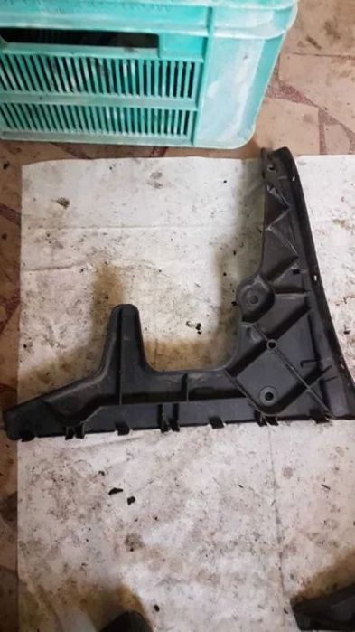 audi a6 c6 ślizg zderzaka lewy tył 4f9807453