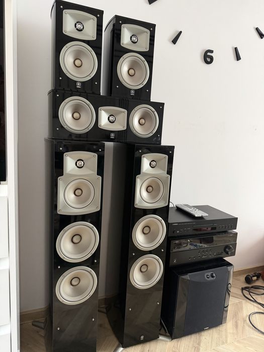 Mocny Zestaw Kino domowe 5.1 Yamaha seria NS czarny piano