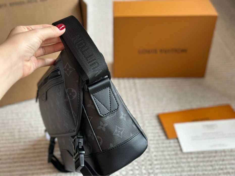 Мужская сумка  Мессенджер Louis Vuitton Voyager PM чоловіча сумка луі