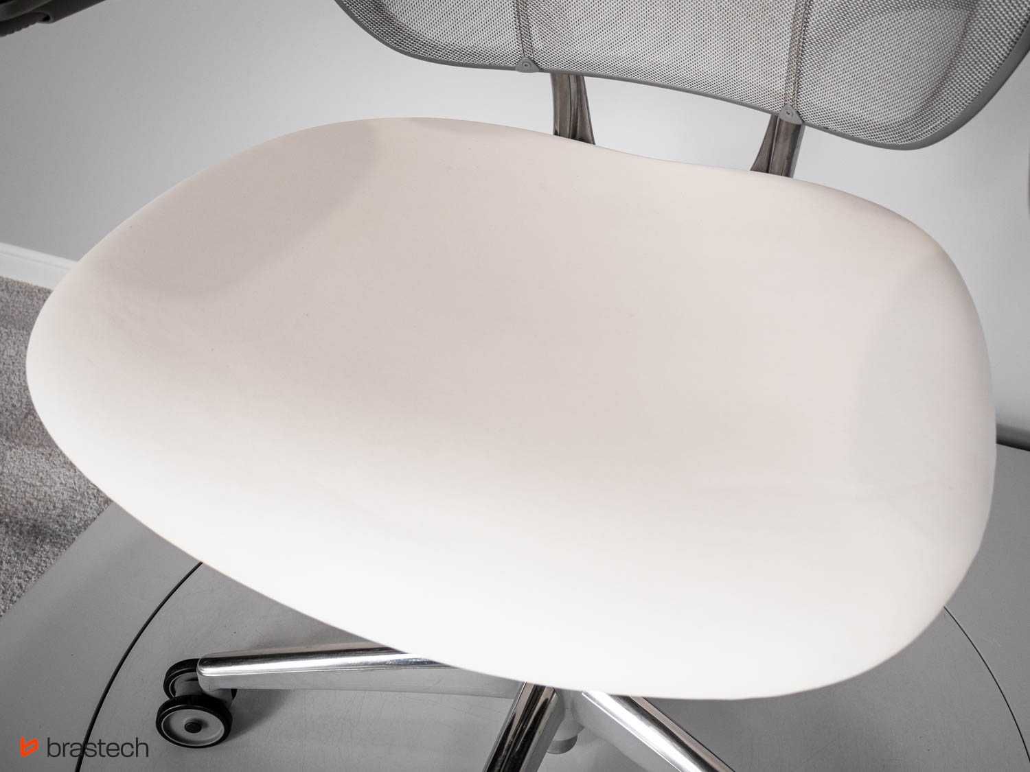 Fotel biurowy Humanscale Liberty Poleasingowy