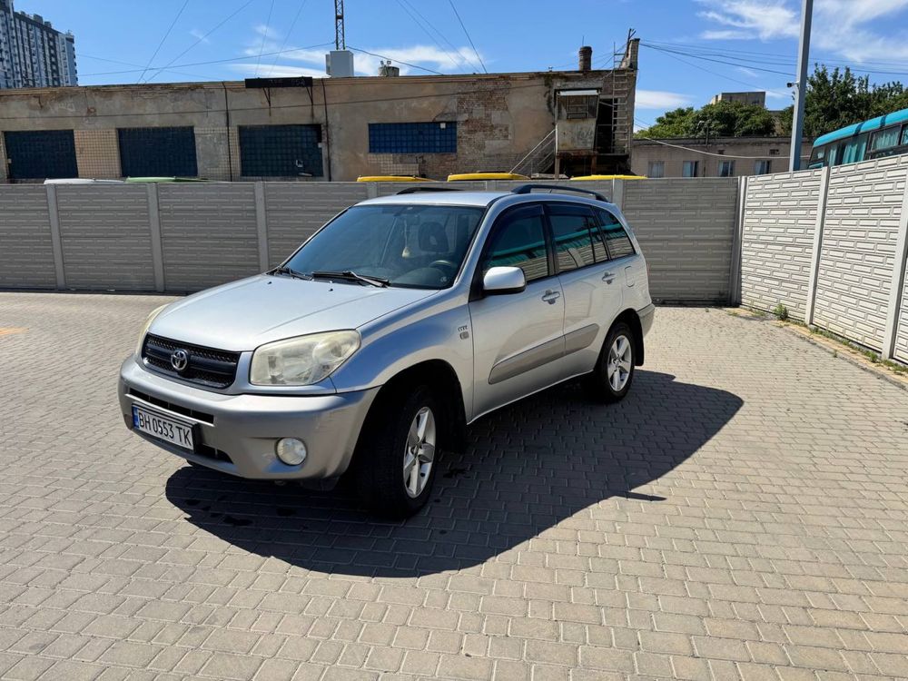 Toyota Rav 4 надежная и не прихотливая