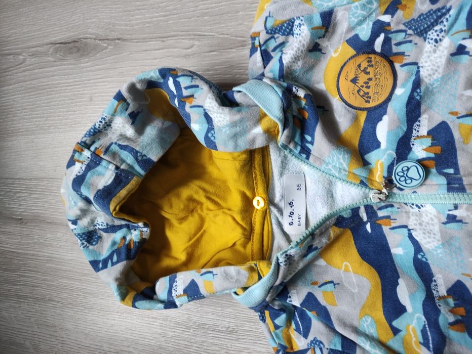 Bluza z odpinanym kapturem firmy 5 10 15  r. 80/86