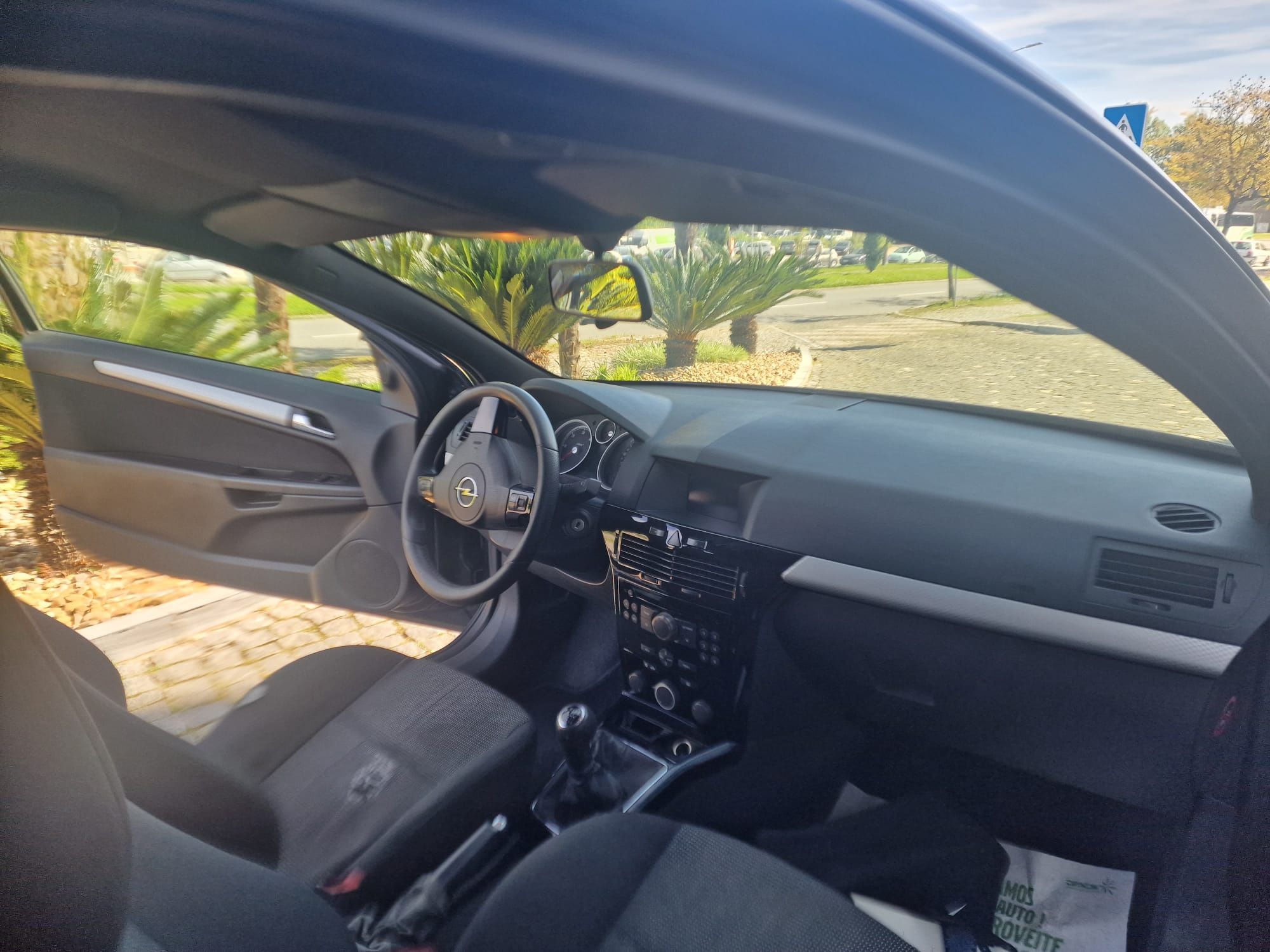Opel Astra GTC 1.9tdi 150cv 2lug