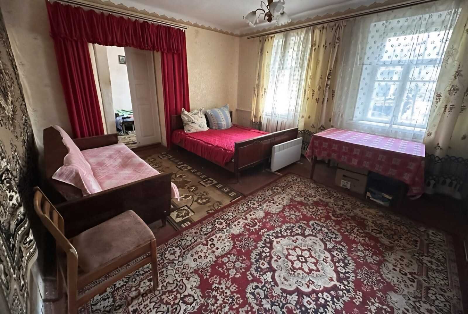 Продається частина будинку на Старому місті