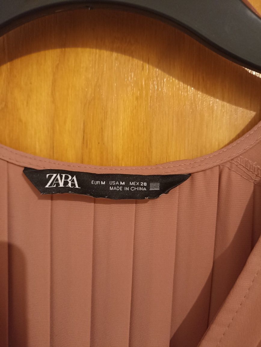 Elegancka sukienka Zara