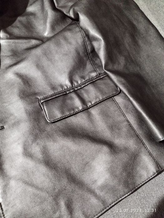 Продається чоловіча куртка