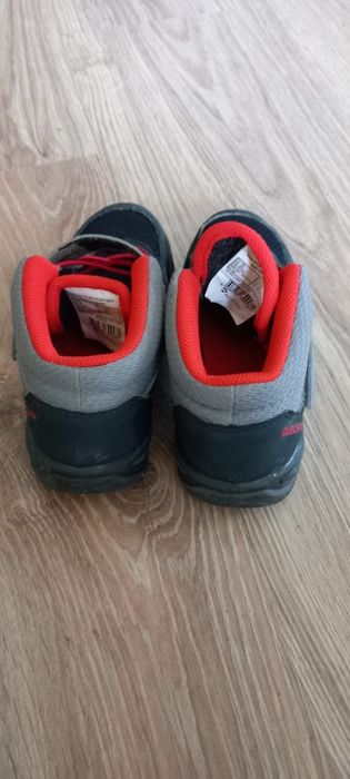Buty Quechua MH100 MID turystyczne dla dzieci