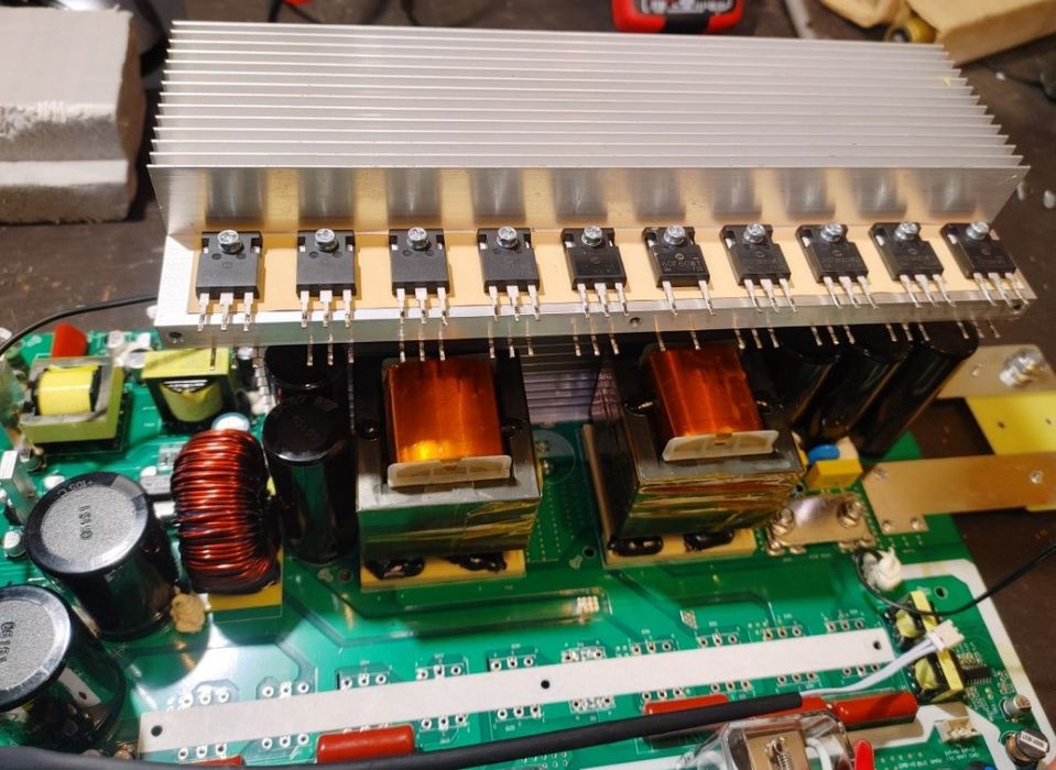 Ремонт гібридних інвекторів та зарядних станцій Полтава